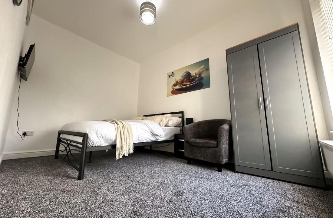 Photo of Others in Little Hulton