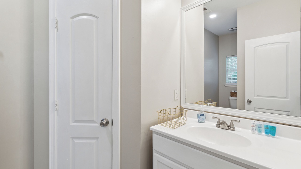Photo of Bathroom in Cooper-Young Historic District