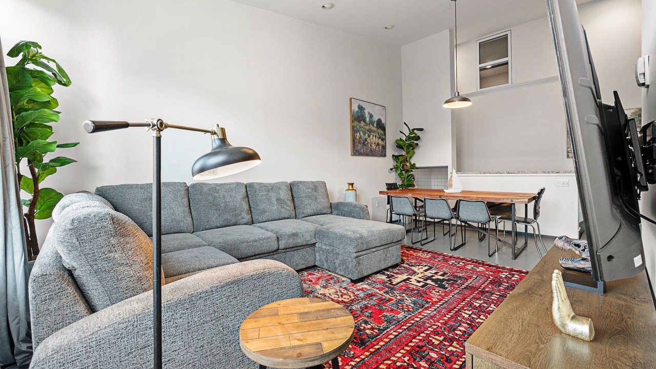 Photo of Others in South of Washington