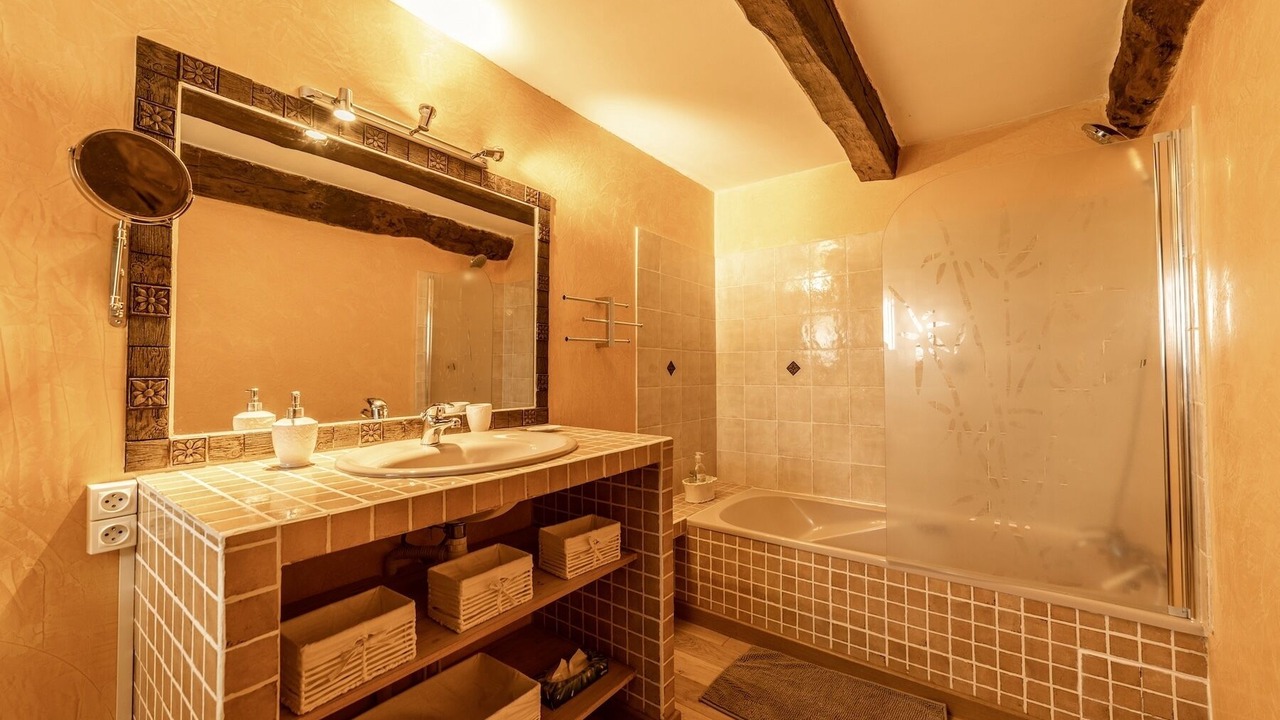 Photo of Bathroom in Mouzieys-Panens