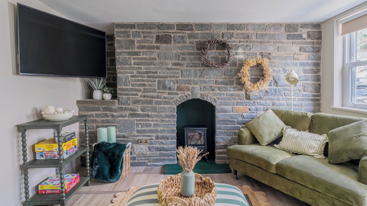 Photo of Livingroom in Pontneddfechan