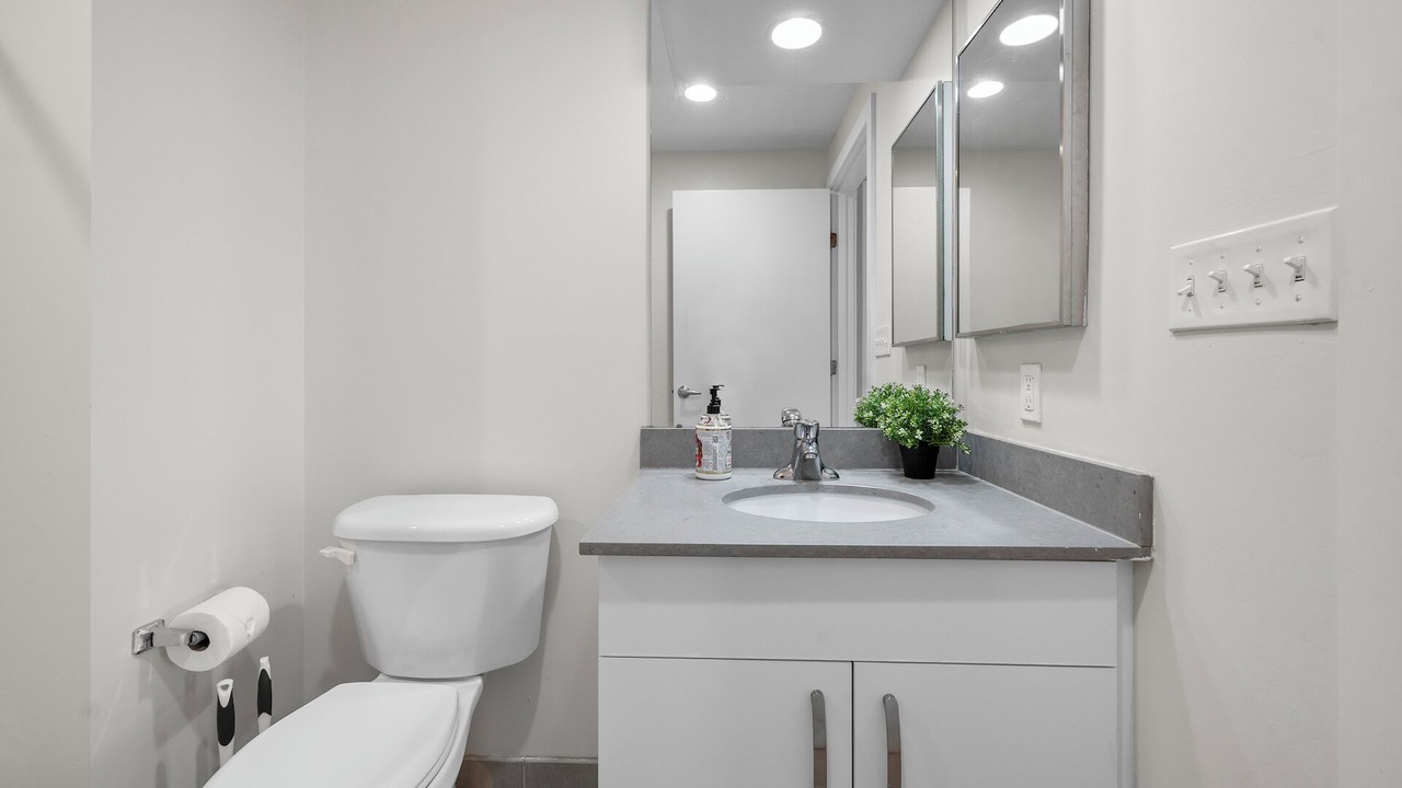 Photo of Others in South of Washington