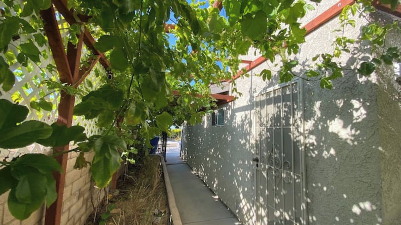 Photo of Outdoor in Estates at Canyon Crest