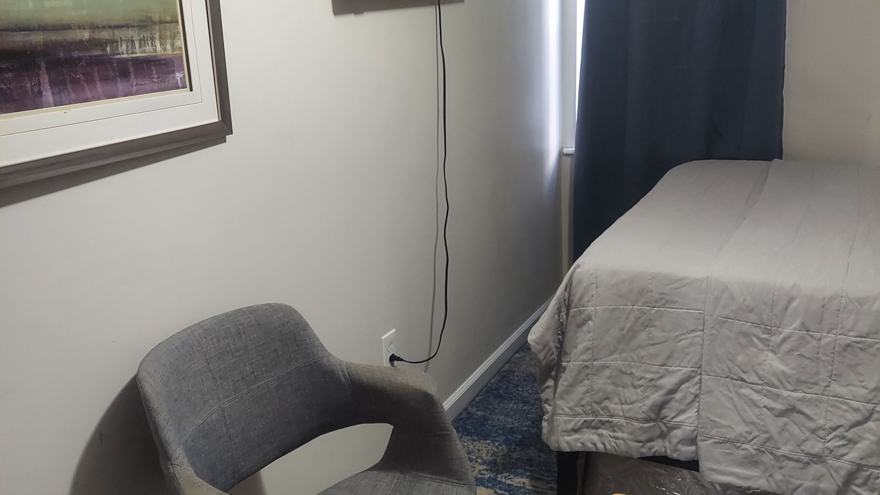 Photo of Bedroom in Newark