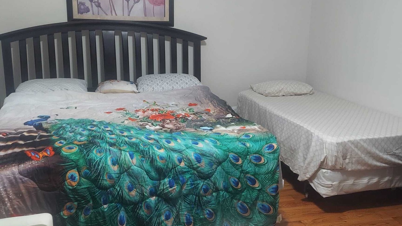 Photo of Bedroom in Newark