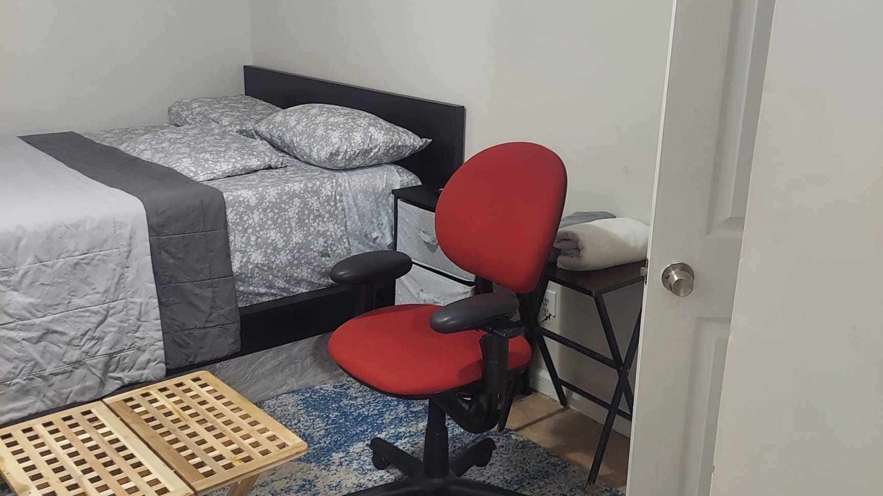 Photo of Bedroom in Newark