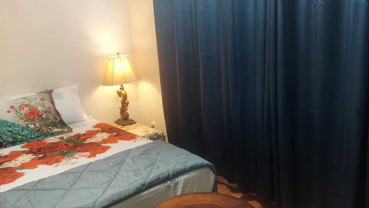 Photo of Bedroom in Newark