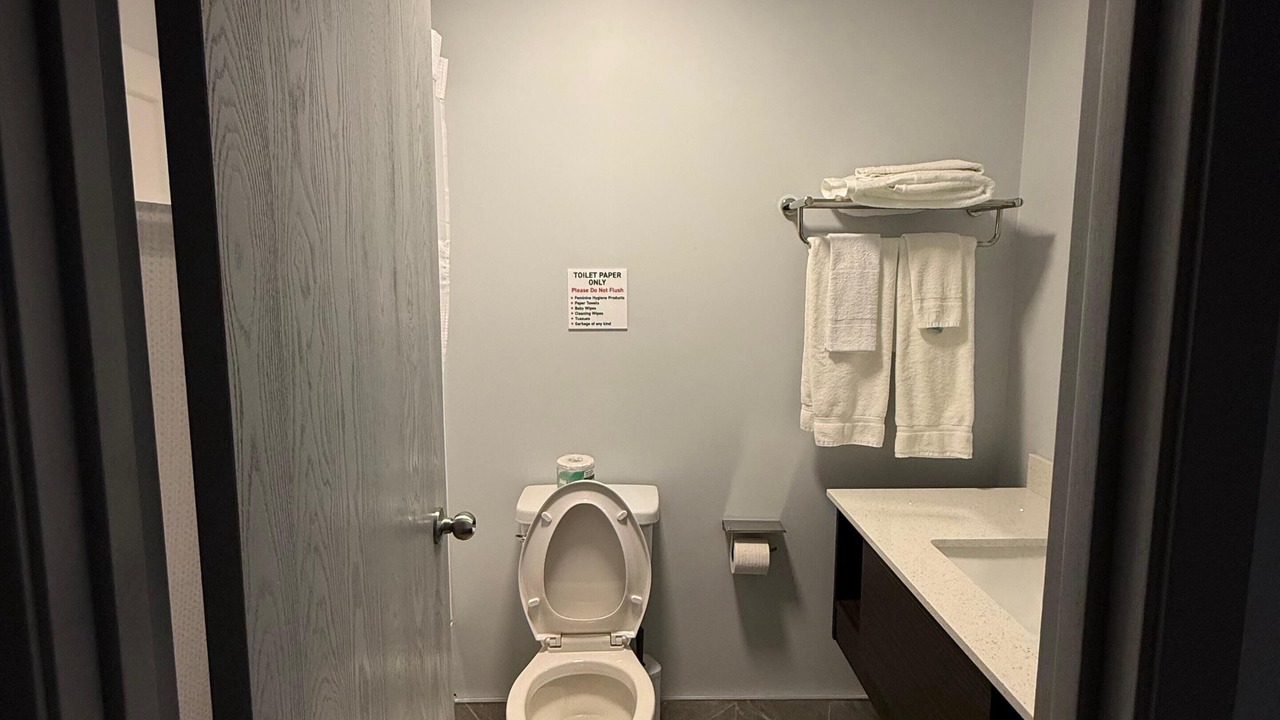 Photo of Bathroom in Marathon