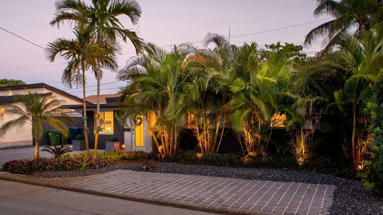 Photo of Others in Wilton Manors