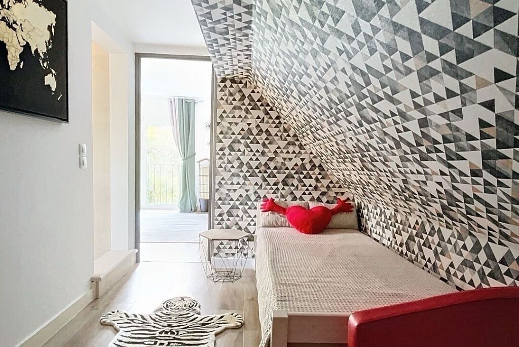 Photo of Bedroom in Avon