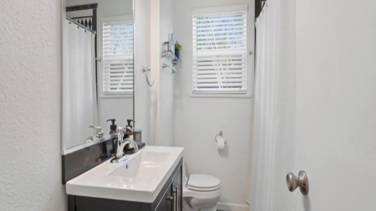 Photo of Bathroom in Highland