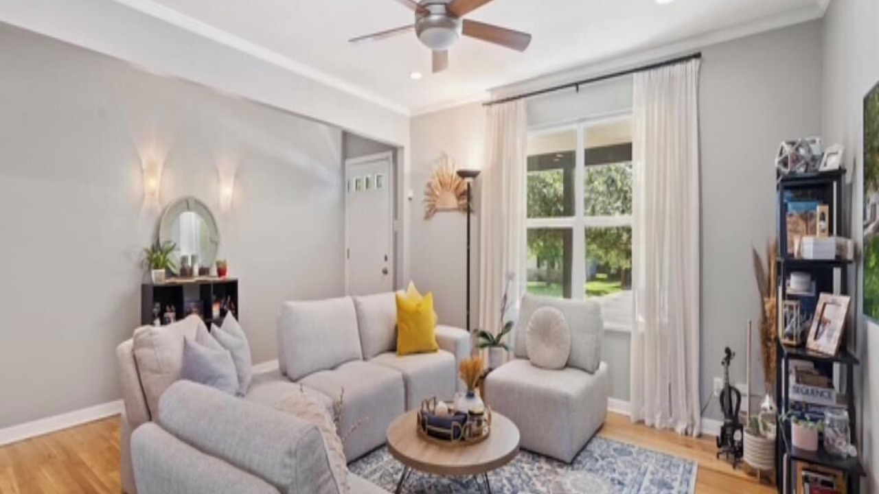 Photo of Livingroom in Highland