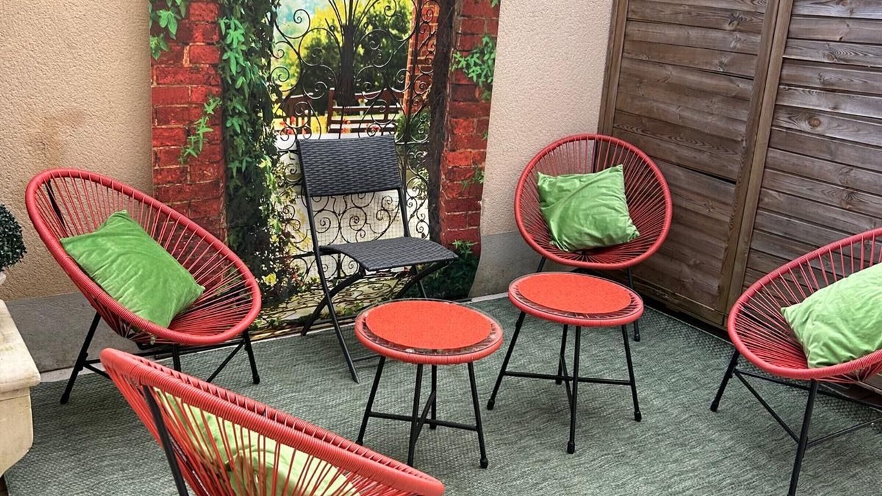 Photo of Patio Balcony in Flore