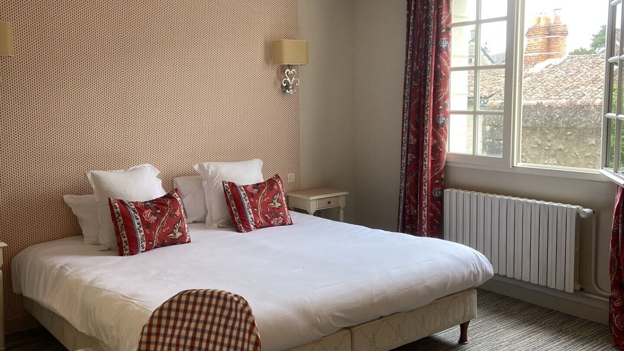 Photo of Bedroom in Montreuil-Bellay