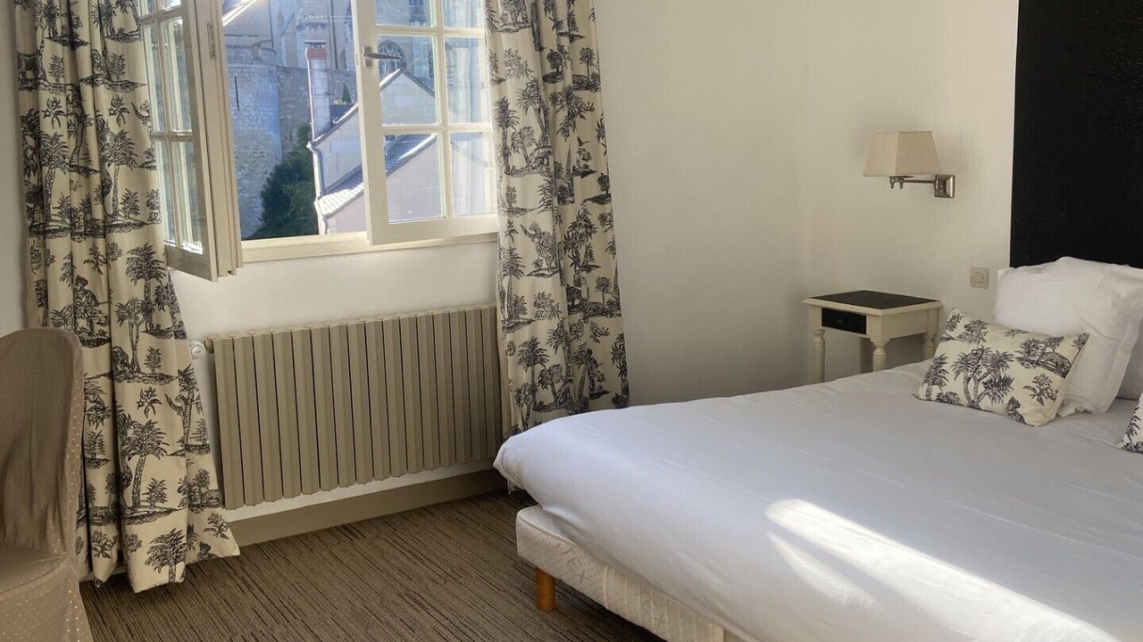 Photo of Bedroom in Montreuil-Bellay