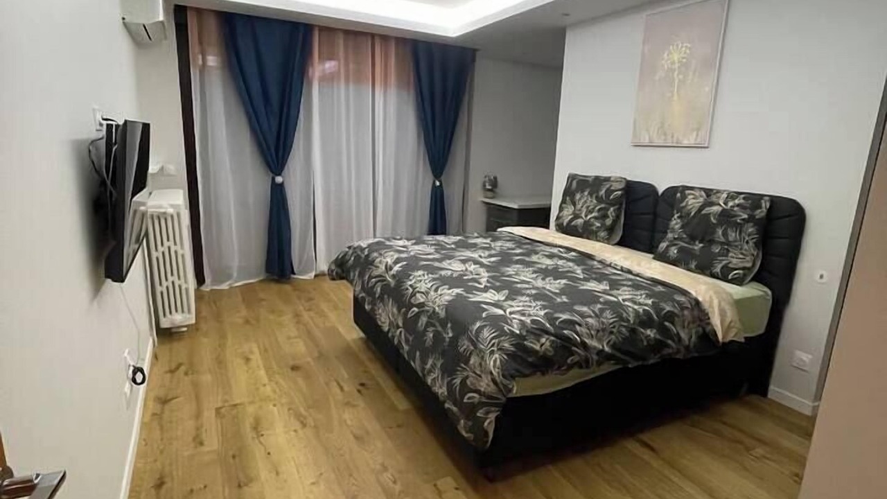 Photo of Others in Quartier Exposition-Bajatiere