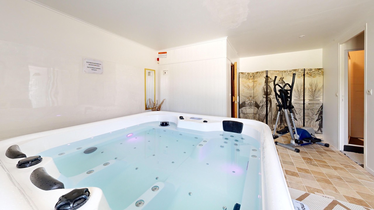 Photo of Others in La Fleche