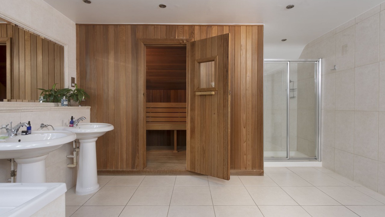 Photo of Bathroom in St Wenn