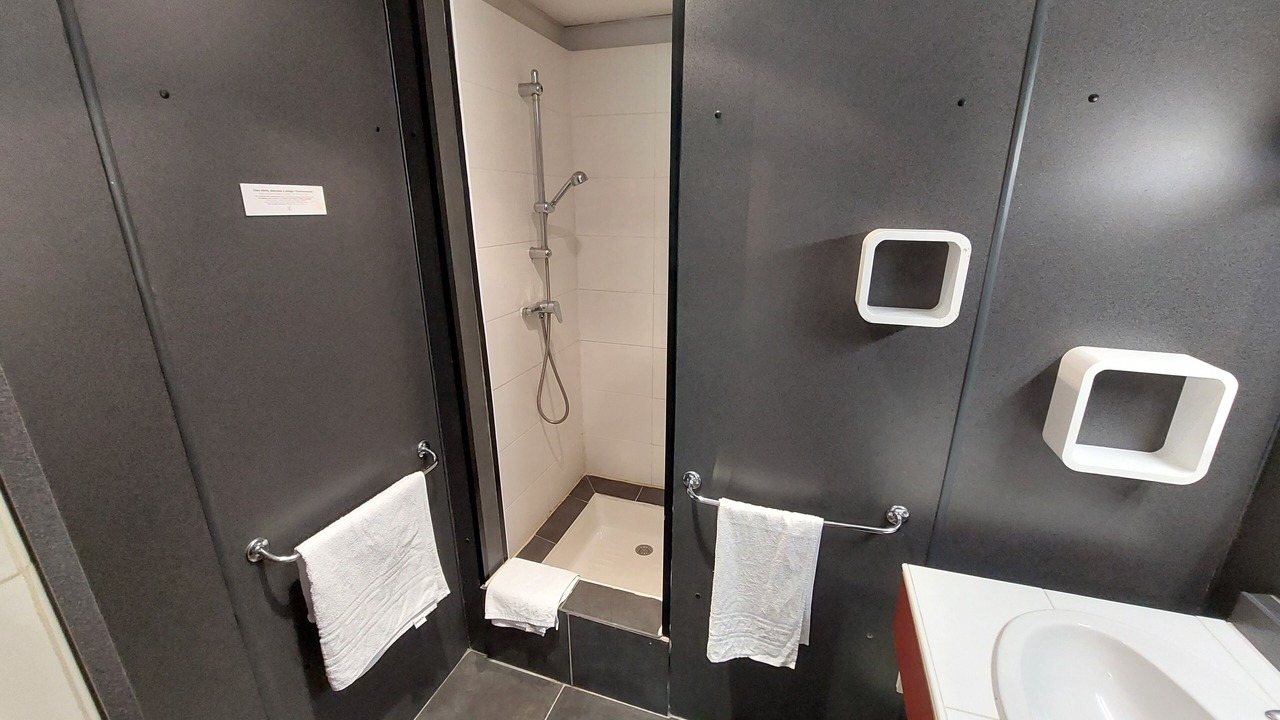 Photo of Bathroom in Grisolles