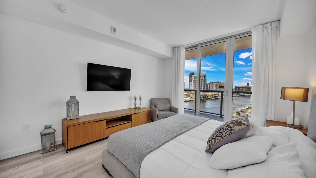 Photo of Bedroom in Hallandale Beach