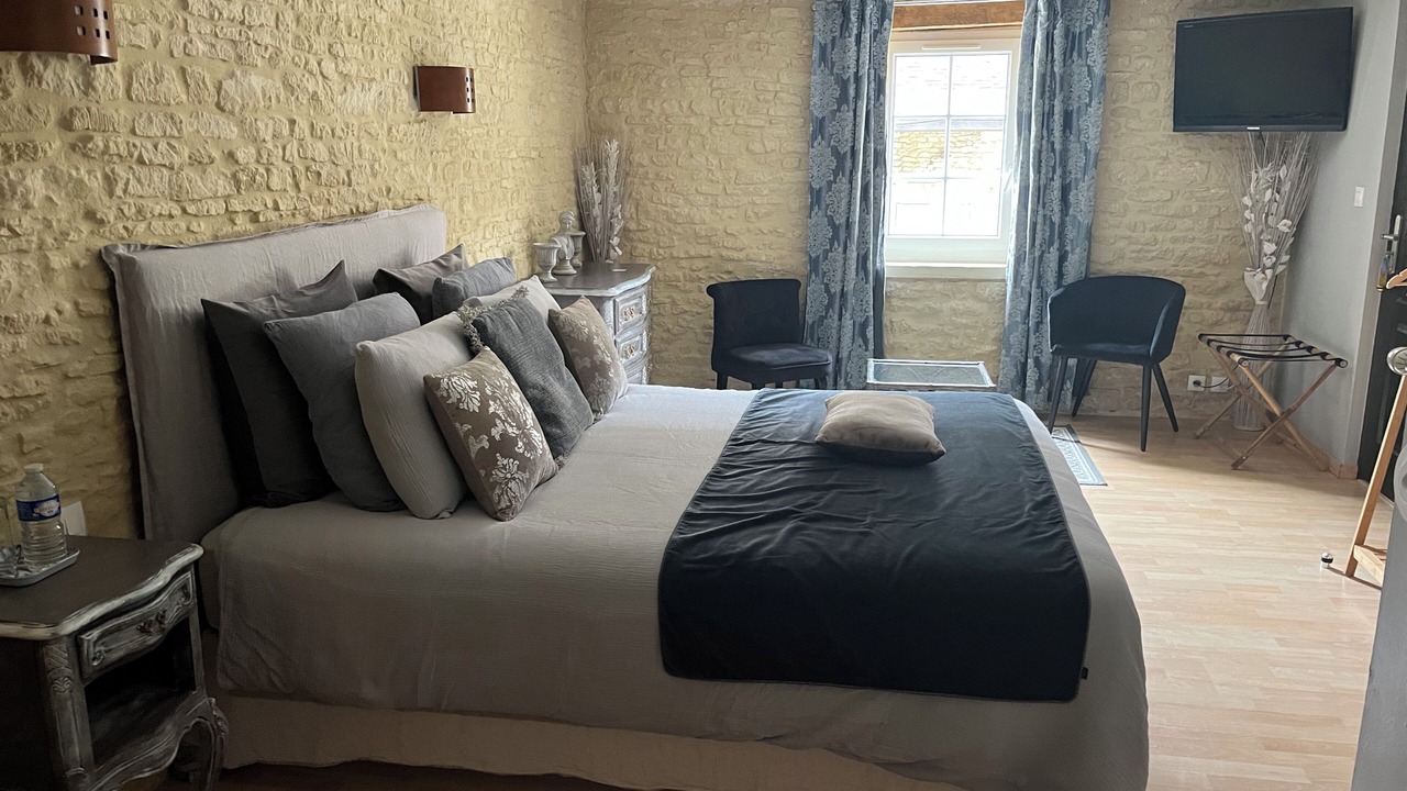 Photo of Bedroom in Thaon
