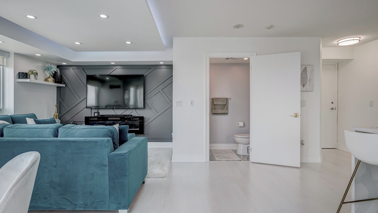 Photo of Livingroom in Humber Bay