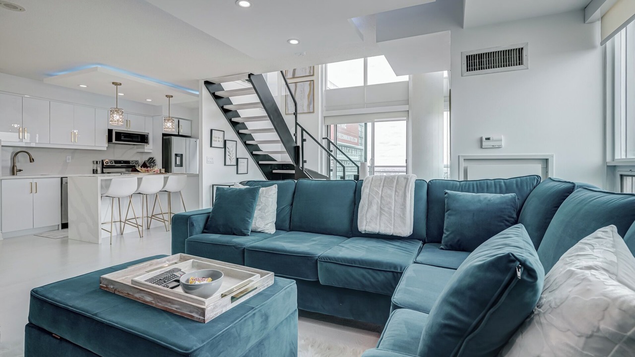 Photo of Livingroom in Humber Bay