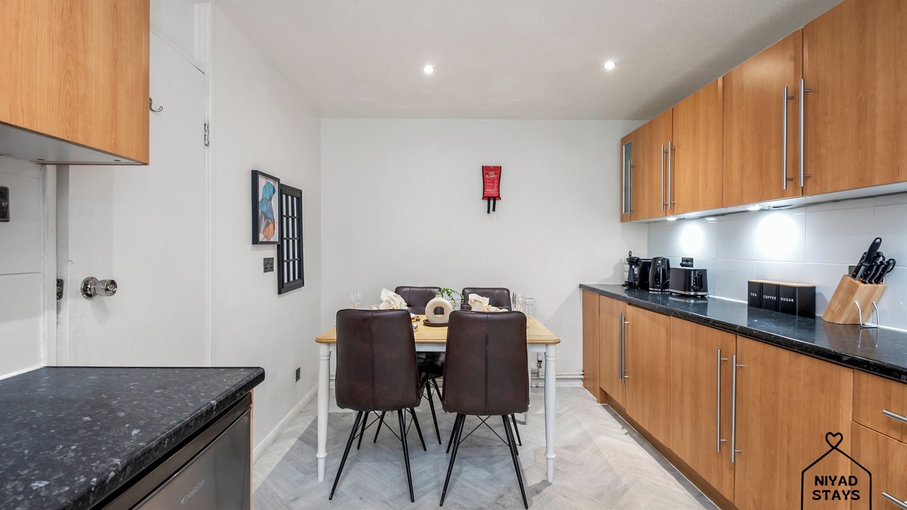 Photo of Bedroom in Tottenham Green