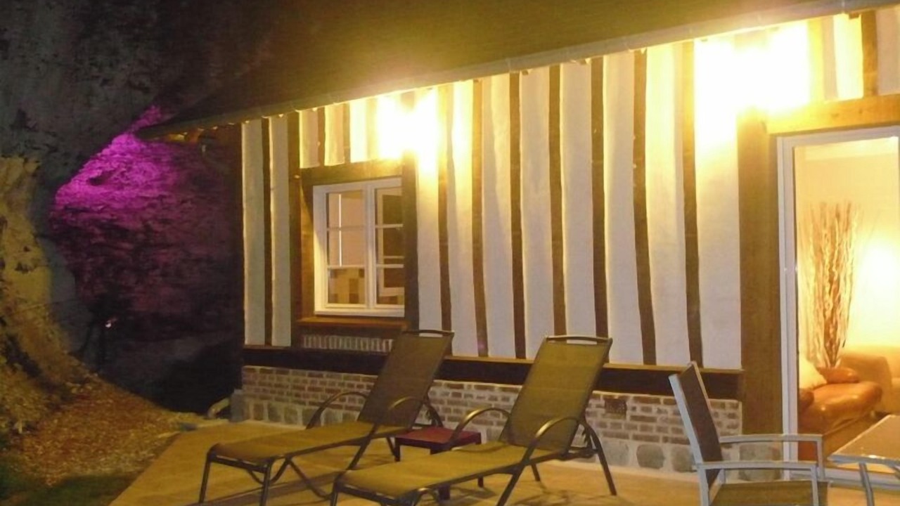 Photo of Patio Balcony in Saint-Martin-aux-Buneaux