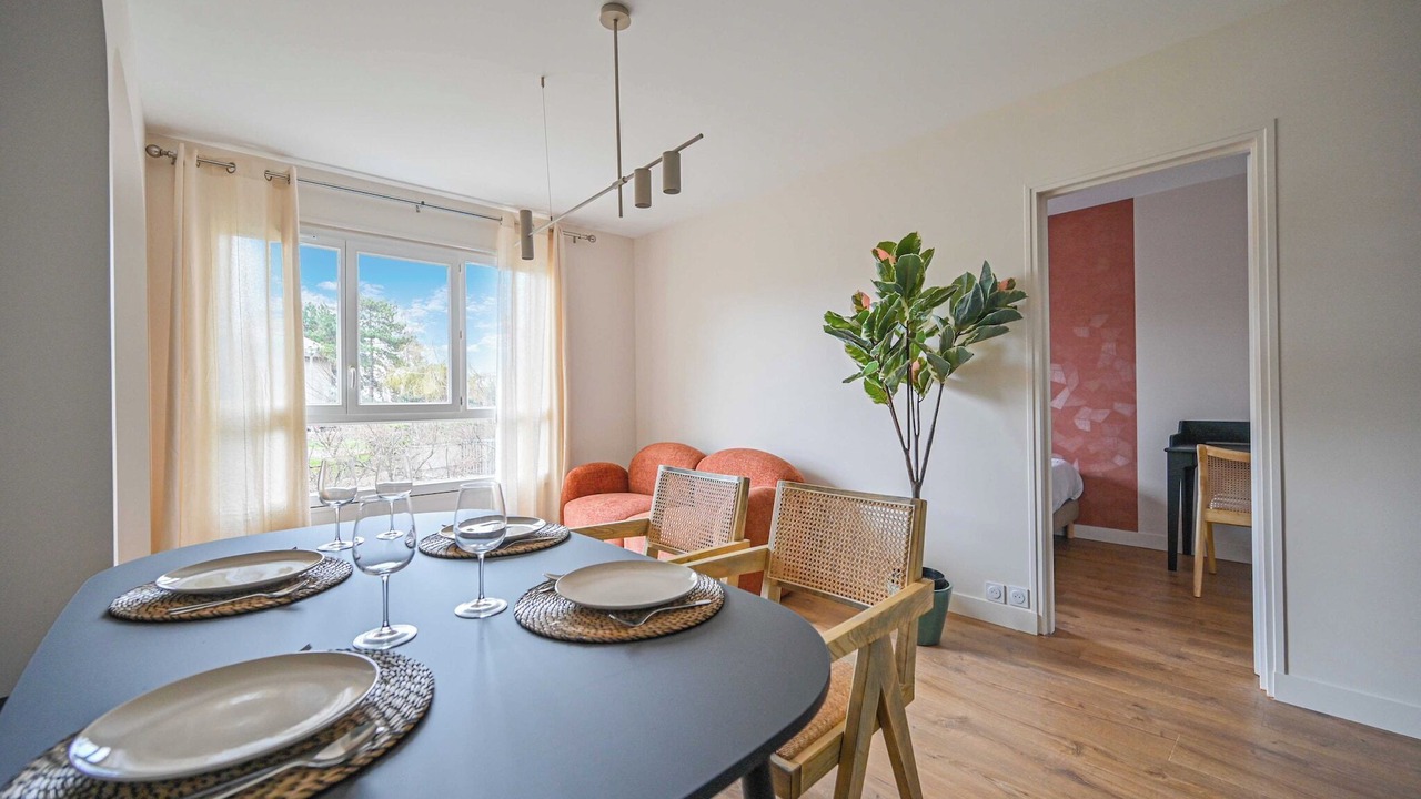 Photo of Others in Bagnolet