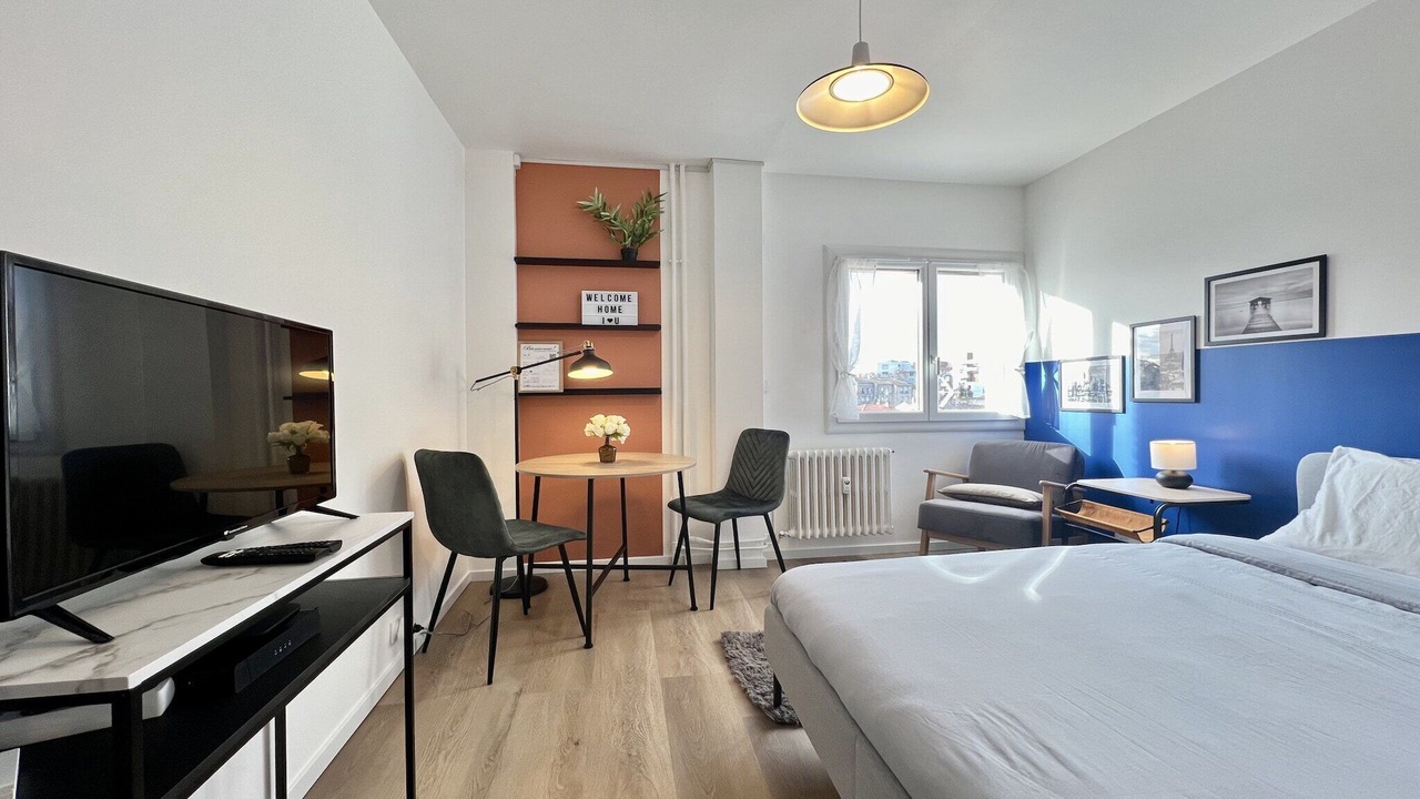 Photo of Bedroom in Fontaine-Bayonne-Cartoucherie