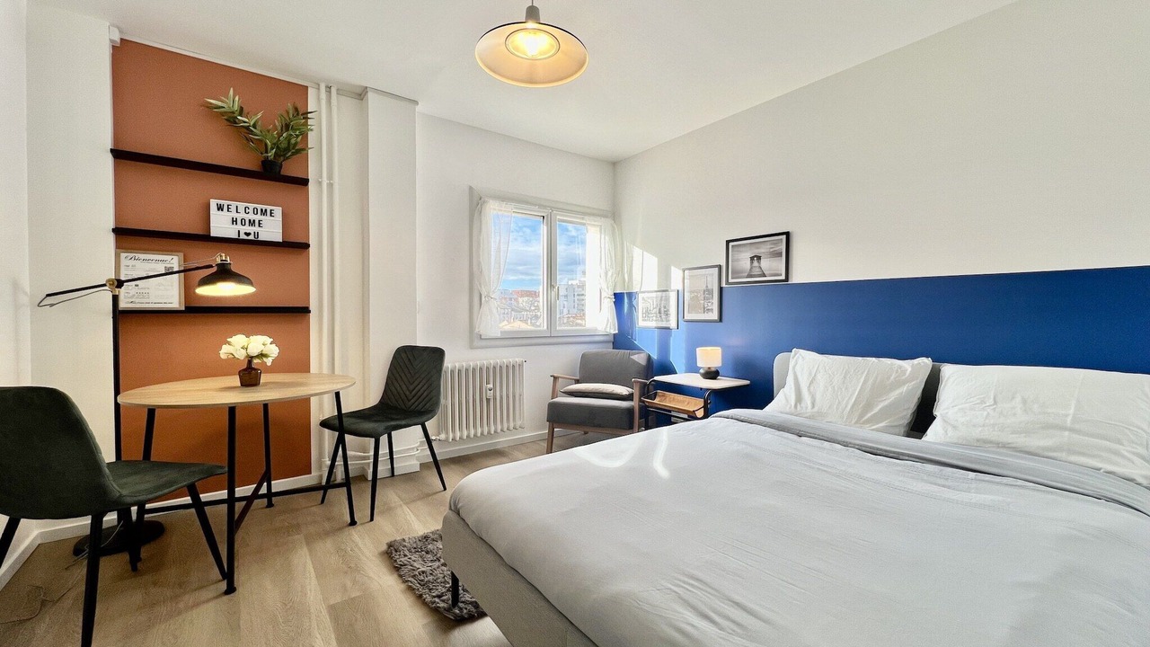 Photo of Bedroom in Fontaine-Bayonne-Cartoucherie