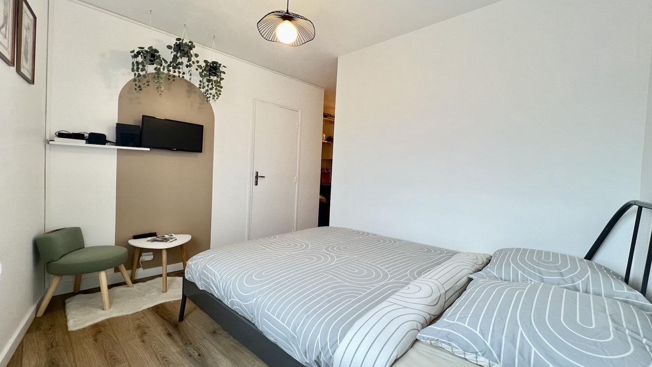 Photo of Bedroom in Fontaine-Bayonne-Cartoucherie