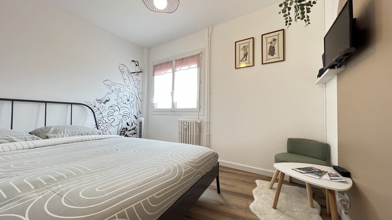 Photo of Bedroom in Fontaine-Bayonne-Cartoucherie