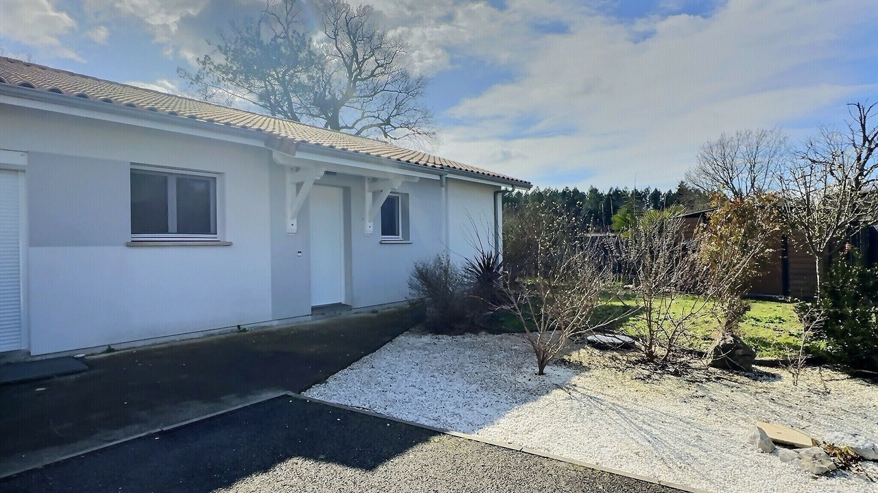 Photo of Outdoor in Saint-Paul-en-Born