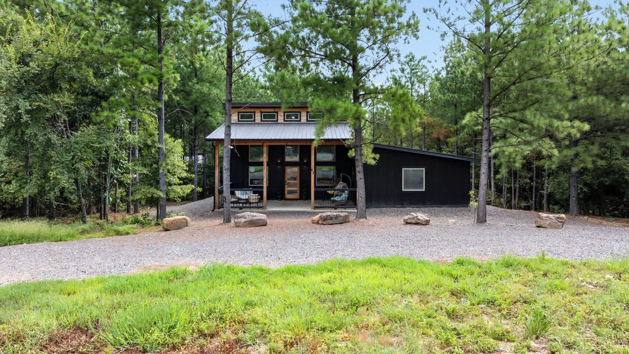 Photo of Outdoor in Pickens