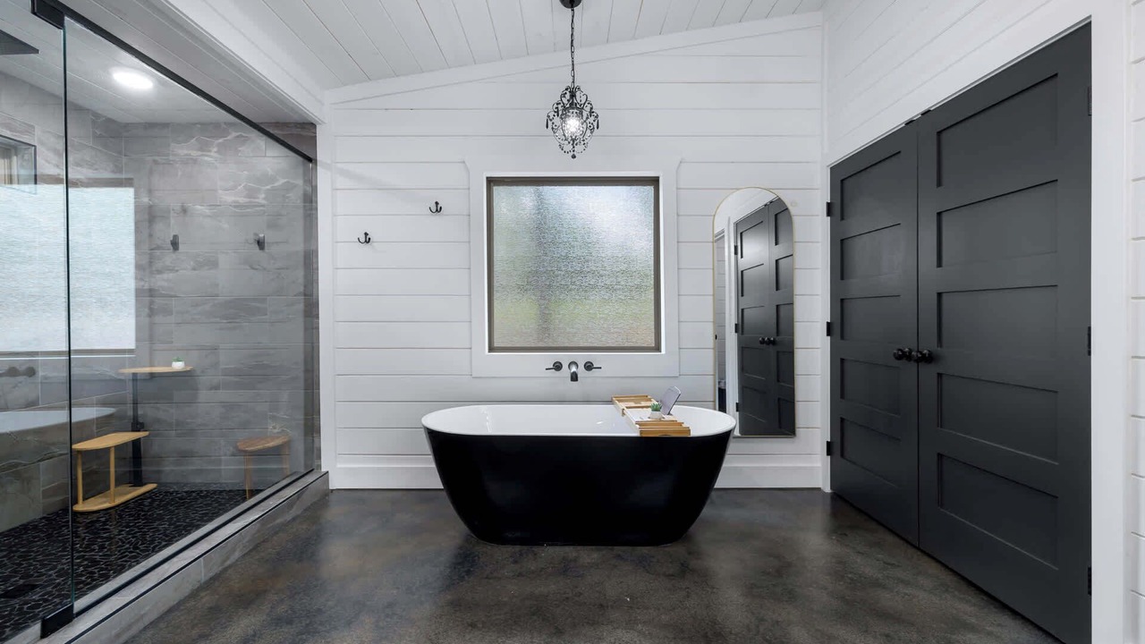 Photo of Bathroom in Pickens