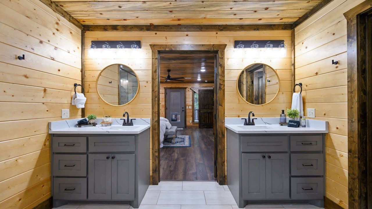 Photo of Bathroom in Pickens