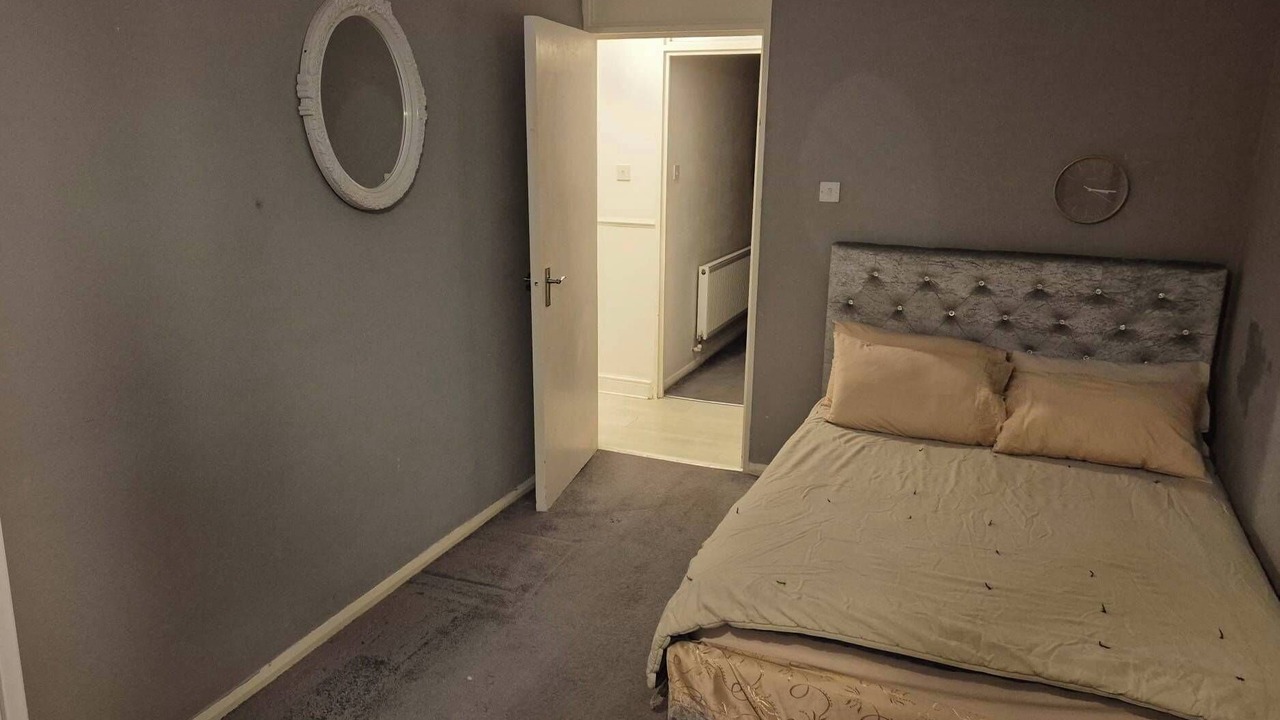 Photo of Others in Kenley