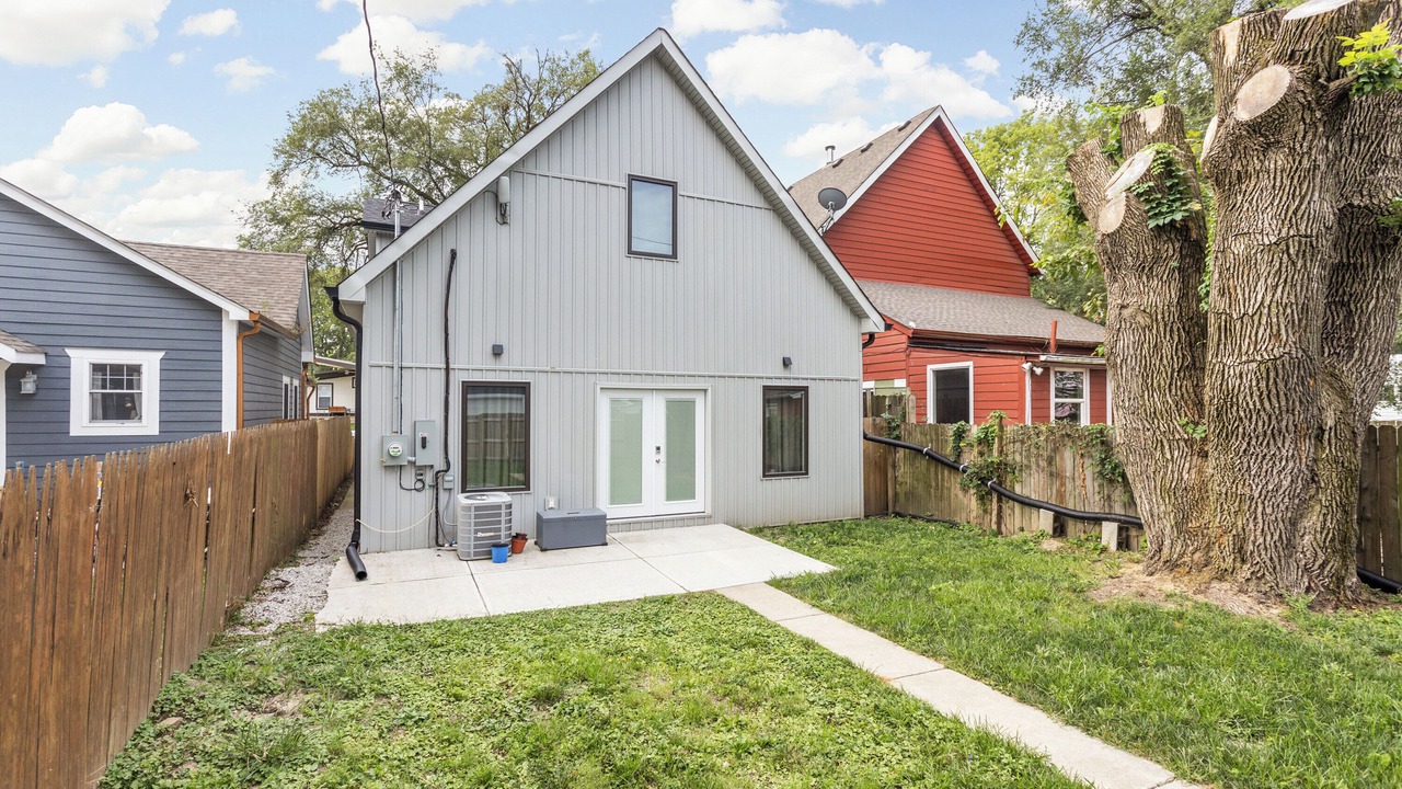 Photo of Outdoor in Fountain Square