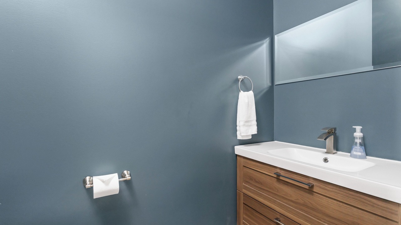 Photo of Bathroom in Fountain Square