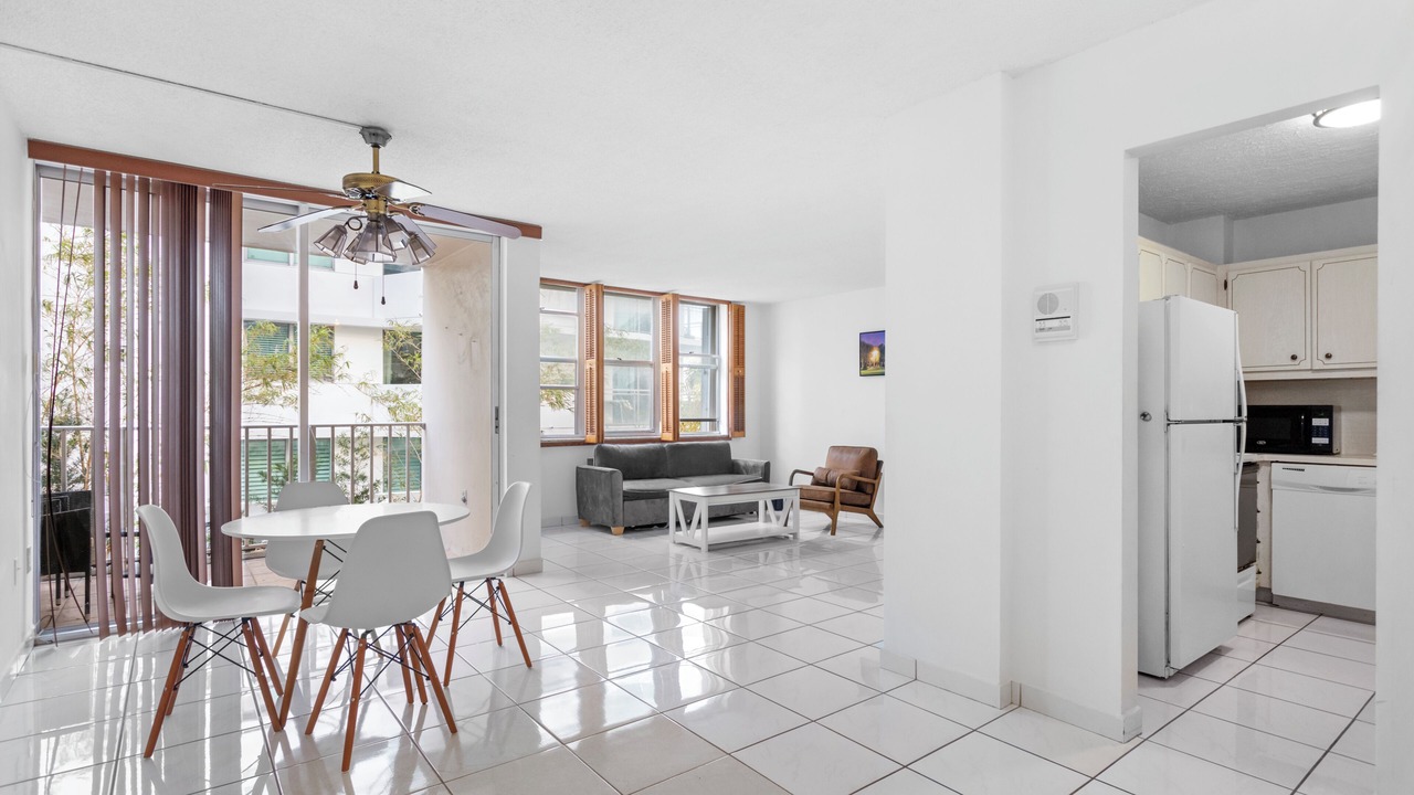 Photo of Others in Bay Harbor Islands