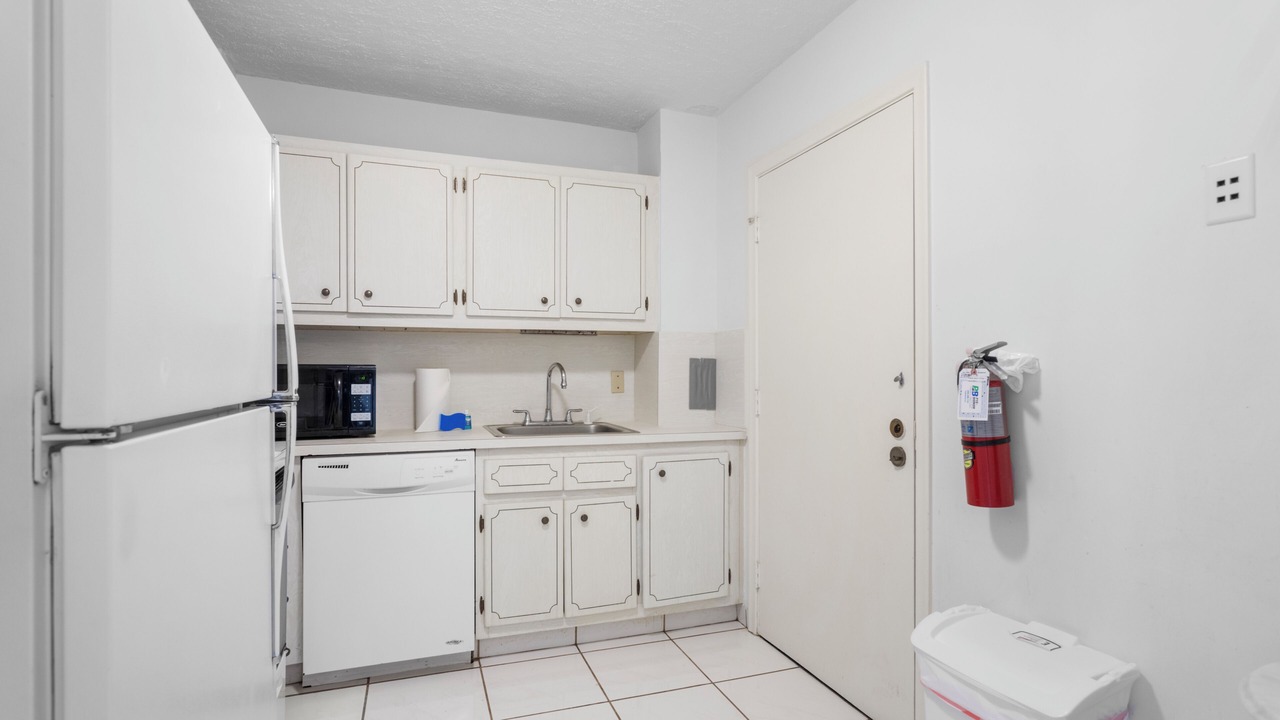 Photo of Others in Bay Harbor Islands