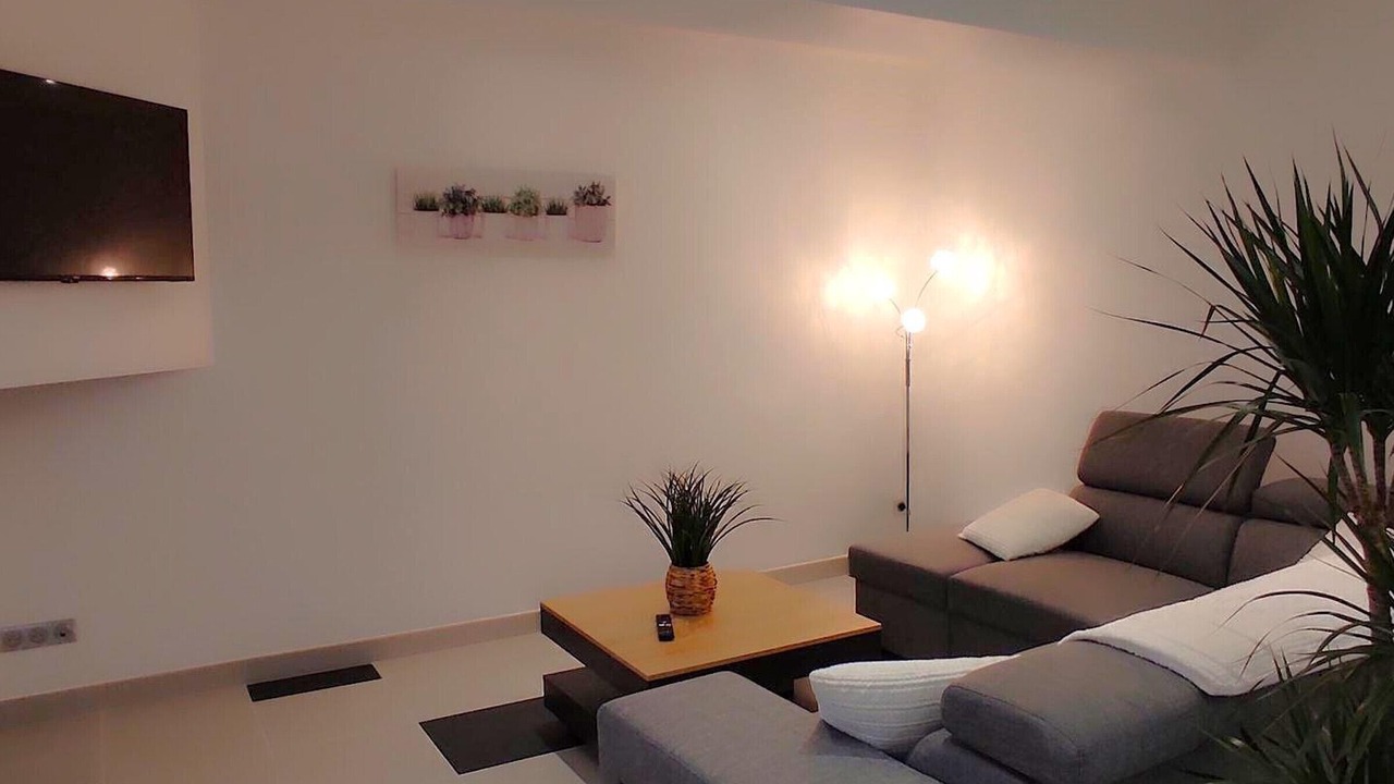 Photo of Livingroom in Omecourt