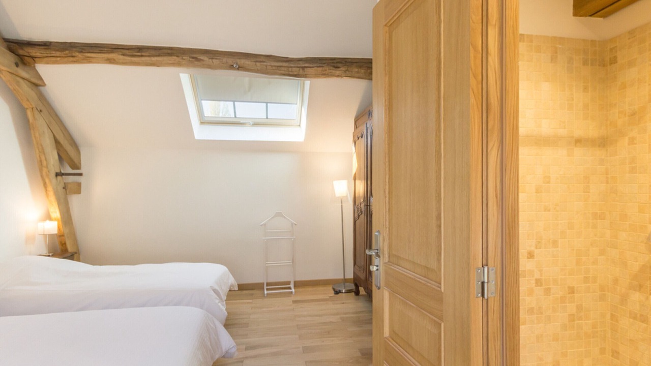 Photo of Others in Bailly