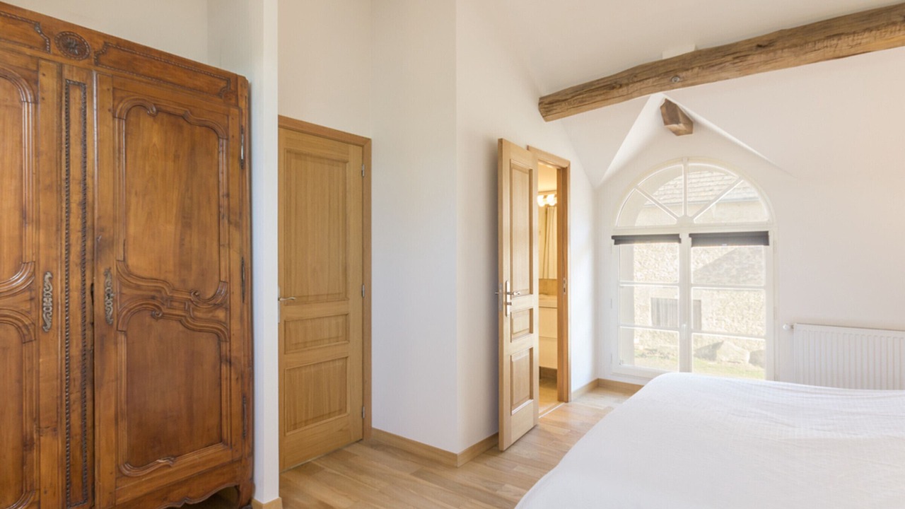 Photo of Others in Bailly