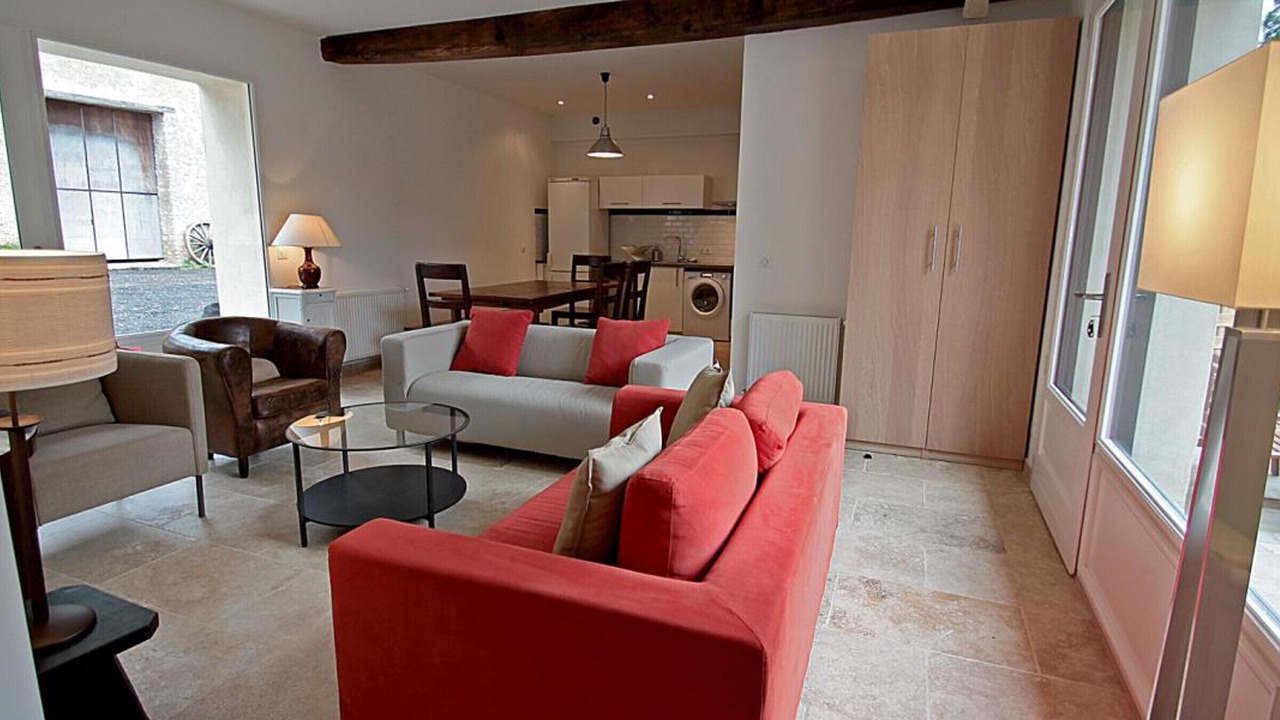 Photo of Others in Bailly