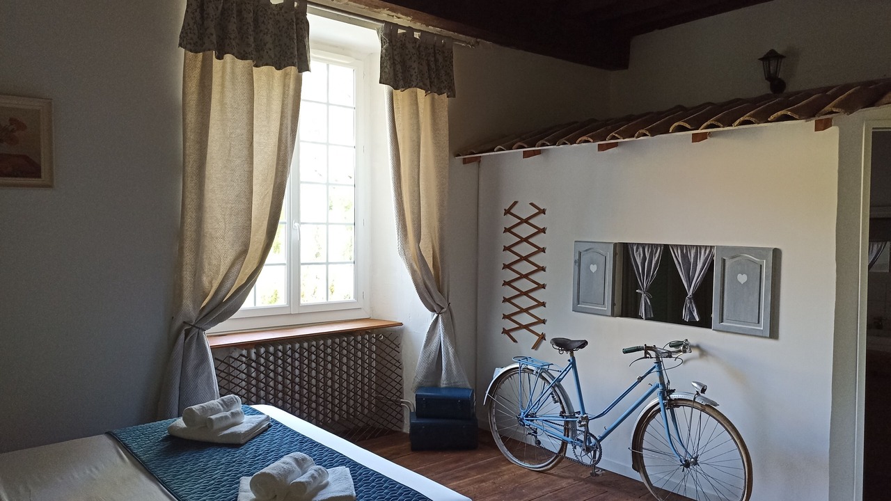 Photo of Bedroom in Sainte-Sabine-Born