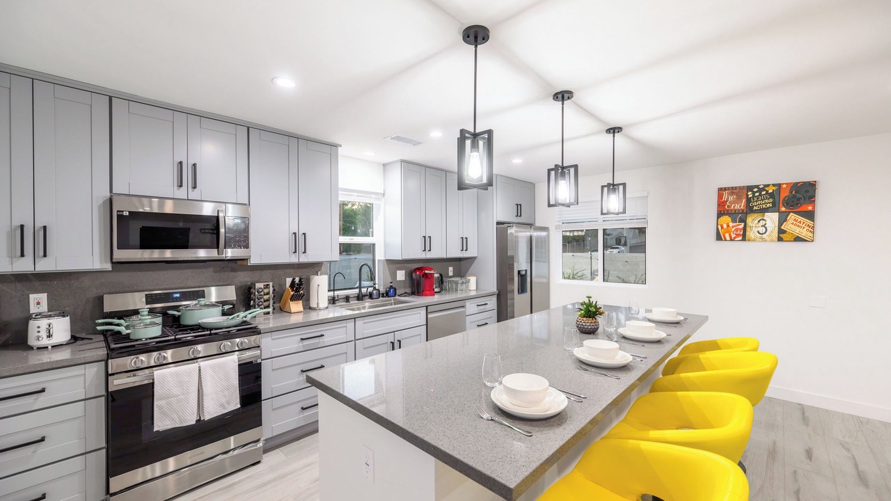 Photo of Kitchen in Canoga Park