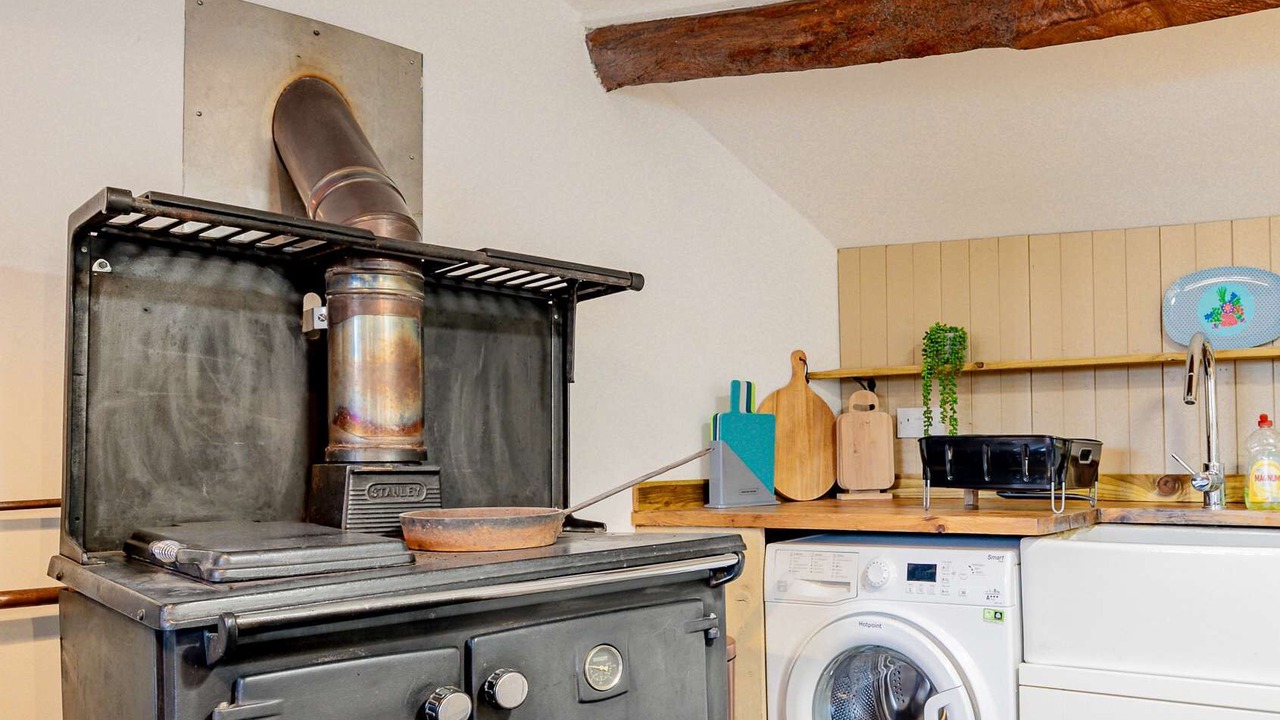 Photo of Others in Broughton Hackett